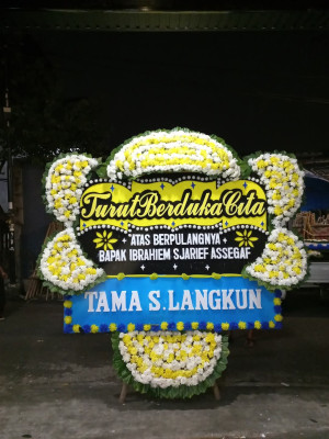 Papan Bunga Duka di Mertelu